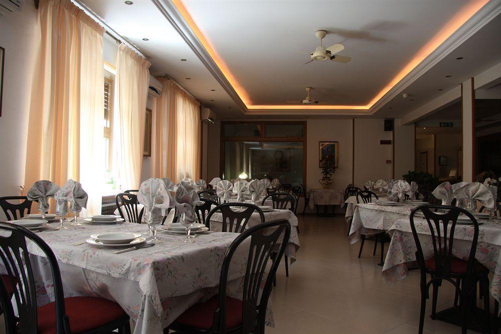 Hotel Atlantic لوانو المظهر الخارجي الصورة